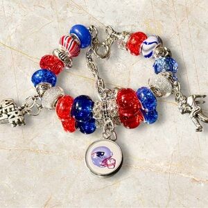 New England Patriots Beaded Charm Bracelet.